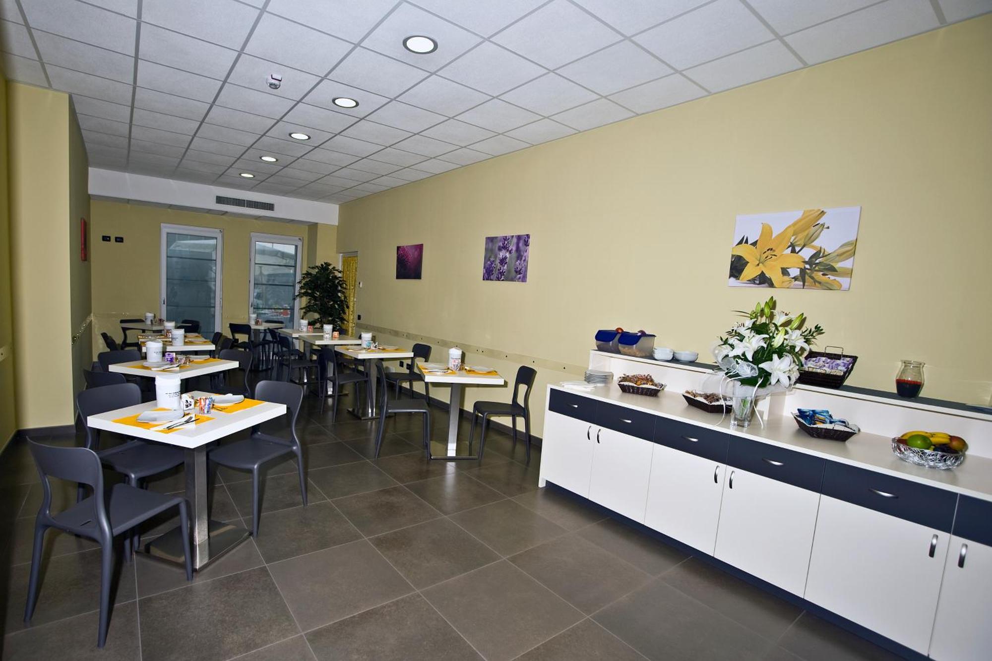 Hotel Motel Giglio Viadana Екстер'єр фото